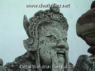 légende: Detail Wat Arun Bangkok 04
qualityCode=raw
sizeCode=half

Données de l'image originale:
Taille originale: 142587 bytes
Temps d'exposition: 1/60 s
Diaph: f/400/100
Heure de prise de vue: 2002:10:12 14:51:40
Flash: non
Focale: 42/10 mm

